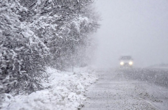 Ձյուն, բուք և մառախուղ․ եղանակային պայմանները ՀՀ ավտոճանապարհներին ու Վերին Լարսում